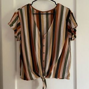 American Eagle tie front cropped tee